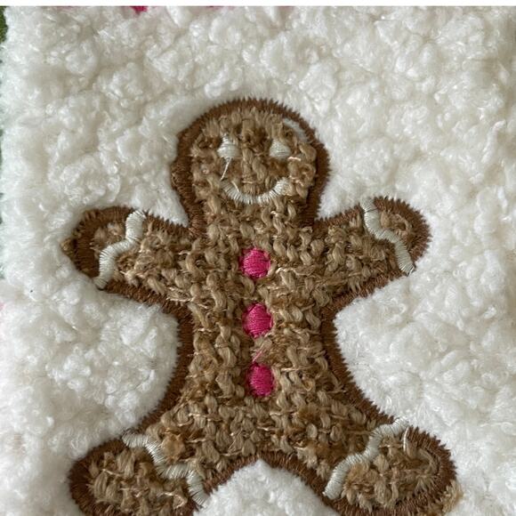 Lillian August Holiday Quilted Placemats 13x19 Set of 4 Gingerbread Candy Cane - Picture 4 of 15